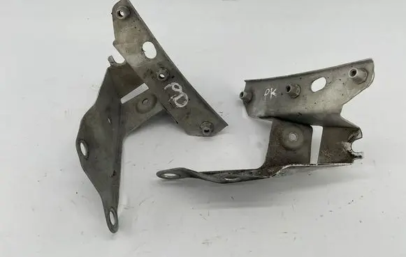 Audi A7 S7 4G Fender mounting bracket 4G8821136D 4G8821135D
