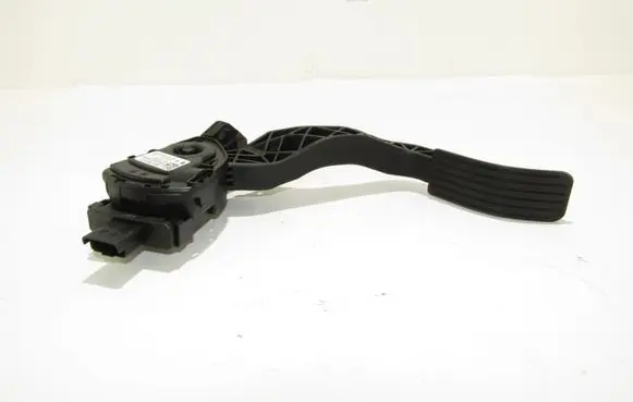 Peugeot 207 Accelerator throttle pedal 968075688002