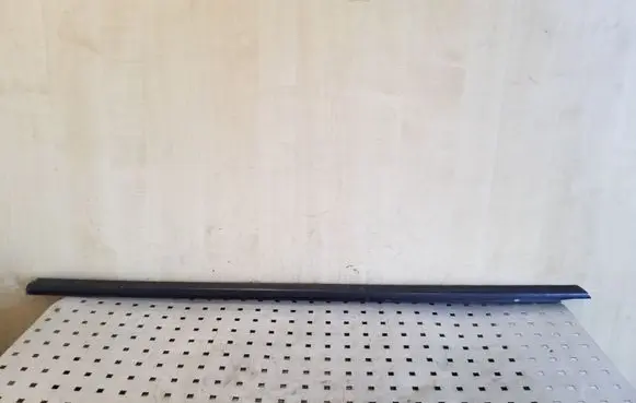 Volkswagen Scirocco Front door glass trim molding 