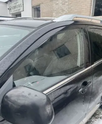 Peugeot 4007 Front door window glass four-door