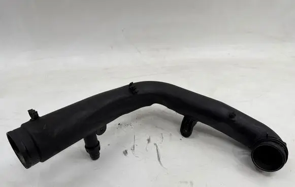 Intercooler hose/pipe