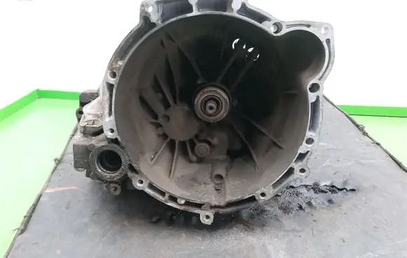 Ford Focus Manual 5 speed gearbox 3M5R7002NF