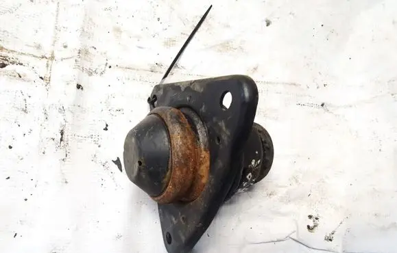 KIA Ceed Engine mount bracket