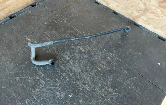 Audi A4 S4 B6 8E 8H Vacuum line/pipe/hose 8E1611931L