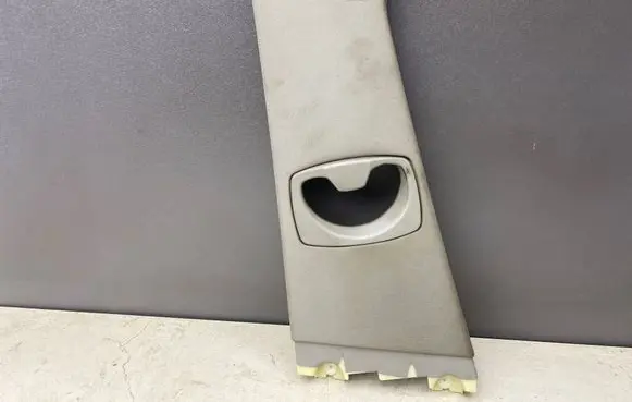 BMW 5 E60 E61 (B) pillar trim (top) 7027087