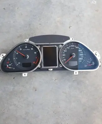 Audi A6 S6 C6 4F Speedometer (instrument cluster) 4F0920901M 503002320102