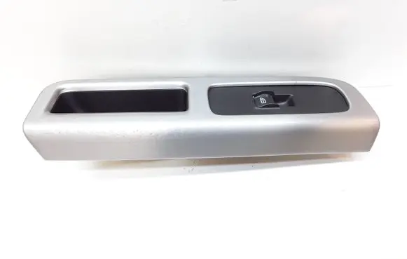 Volvo C30 Electric window control switch 30773214