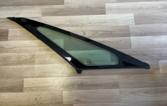 Opel Zafira C Front triangle window/glass 12841830