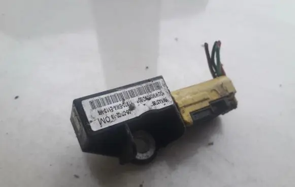 Honda CR-V Airbag deployment crash/impact sensor 5WK43766 77970-SWA-E113-M4