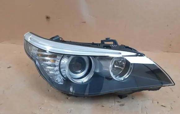 BMW 5 E60 E61 Headlight/headlamp 7177728