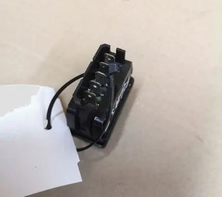 Citroen Xsara Picasso Electric window control switch 22681