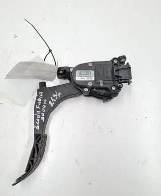 Skoda Fabia Mk1 (6Y) Accelerator throttle pedal 6Q1721503B