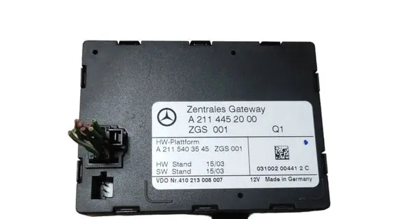 Mercedes-Benz E W211 Gateway control module A2114452000 A2115403545