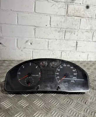 Audi A4 S4 B5 8D Speedometer (instrument cluster) 8D0919034