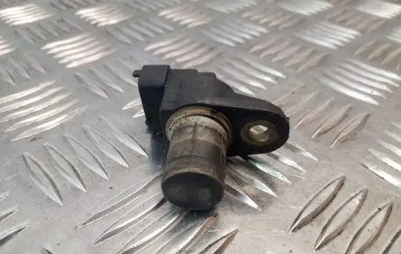 Mercedes-Benz Vito Viano W638 Camshaft position sensor A0031539728