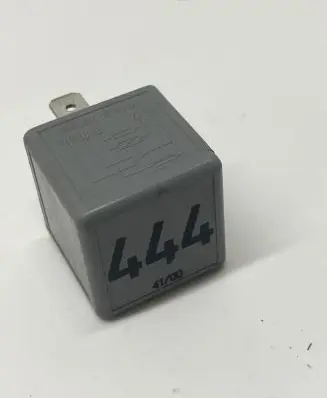 Volkswagen Sharan Other relay 1J0927841 PA66GF25 V23134A52X400