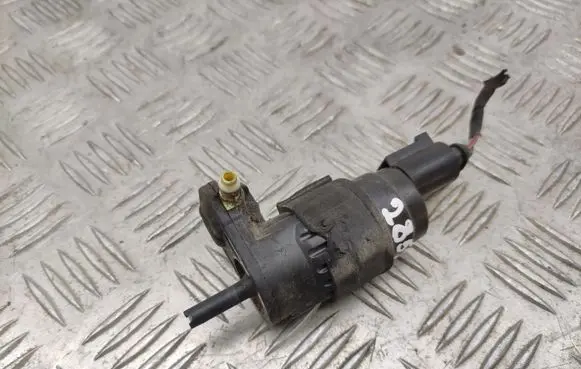 Audi A4 S4 B8 8K Windscreen/windshield washer pump 8K9955647