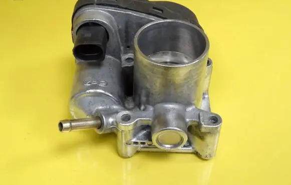 Volkswagen Golf IV Throttle valve 036133062 408238321001