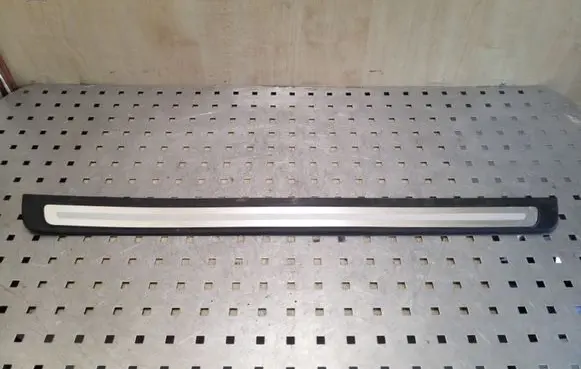Audi A5 8T 8F Front sill trim cover 8T0853374