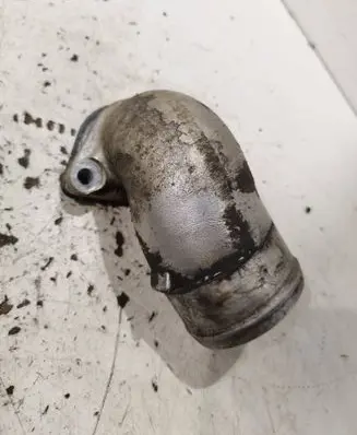 Nissan Pathfinder R51 Air intake hose/pipe