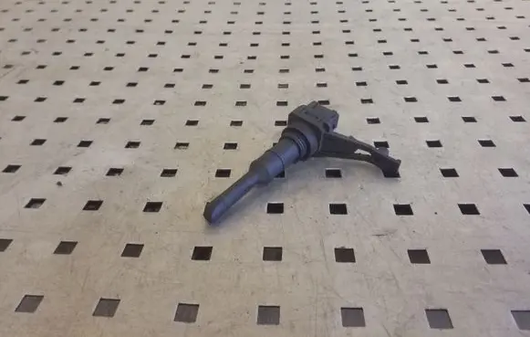 Audi A6 S6 C4 4A Speed sensor (speedometer sensor) 012409191D
