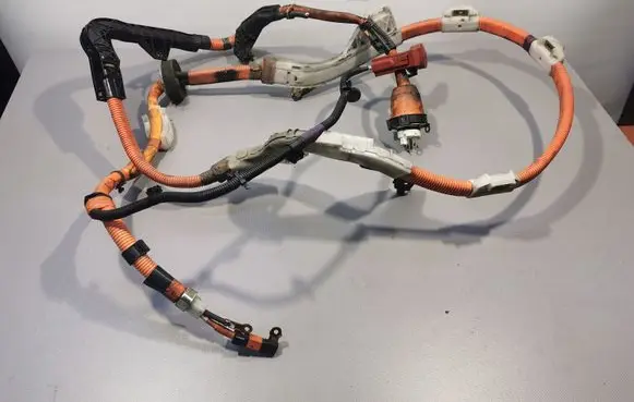 Toyota Prius (XW30) Positive cable (battery)