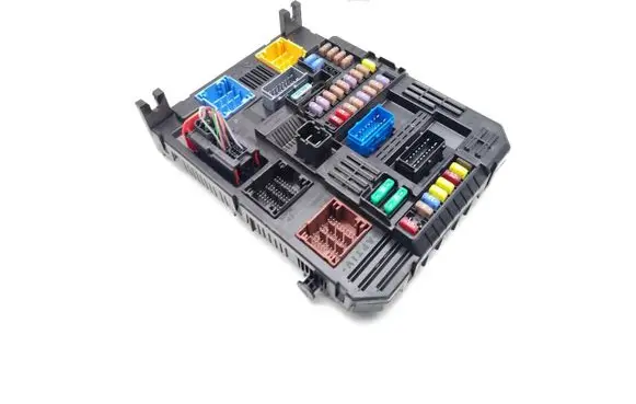 Citroen Berlingo Fuse module 9846483280 2732160212