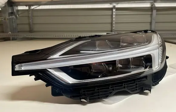 Volvo XC60 Headlight/headlamp 31656616