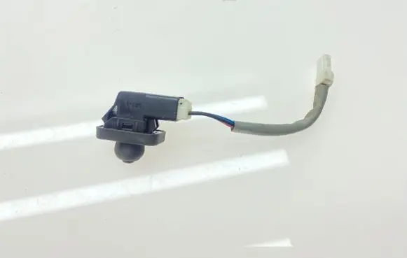Subaru Outback Front door sensor 