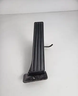 BMW 3 E90 E91 Accelerator throttle pedal 3542678999901 25916010 6789999