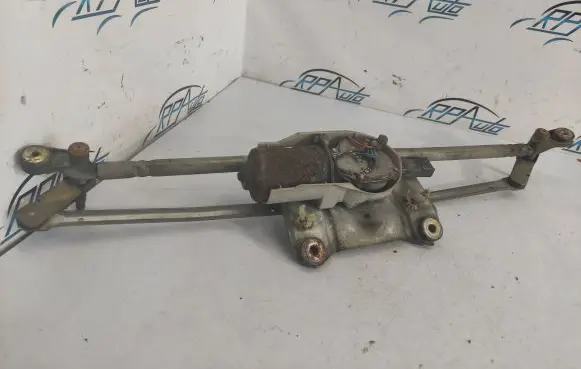 Front wiper linkage and motor