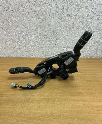 Jaguar XF X250 Wiper turn signal indicator stalk/switch 8W8313335 44702002