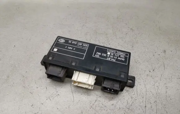 BMW 5 E39 Door control unit/module 61358352062 8352062