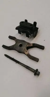 Ford Transit Fuel Injector clamp holder 6C1Q9L535AC 6C1Q9L513AA