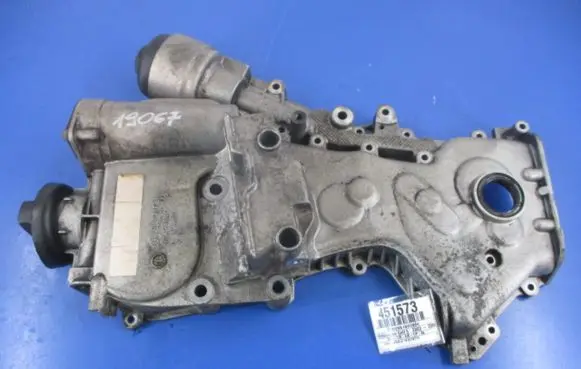 Volkswagen Golf IV Rocker cam cover 03C109211E