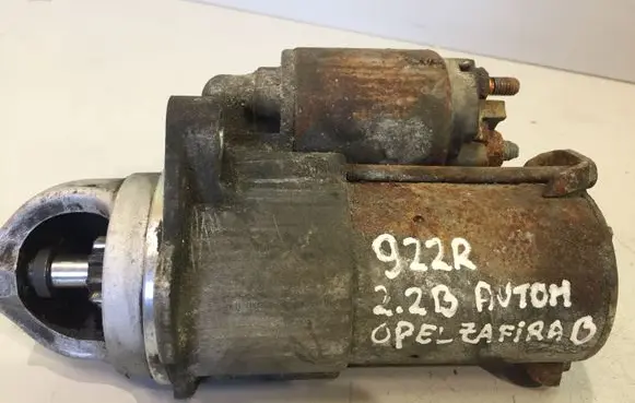 Opel Zafira B Starter motor