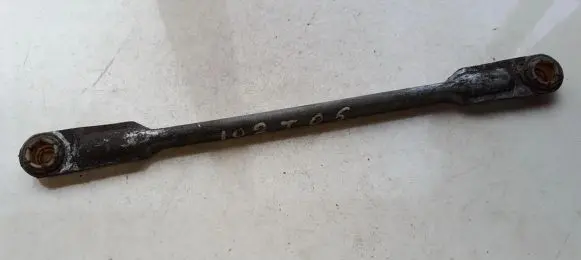 Toyota Avensis T250 Front wiper linkage and motor