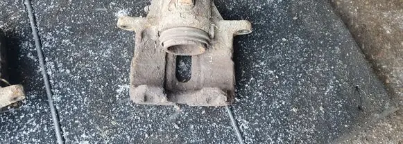 Renault Megane I Front brake caliper