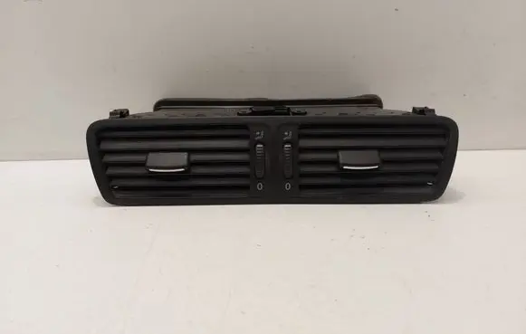 Volkswagen PASSAT B6 Dash center air vent grill 3C2819728D P0110957