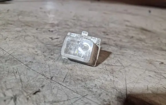 Mercedes-Benz E W212 Number plate light