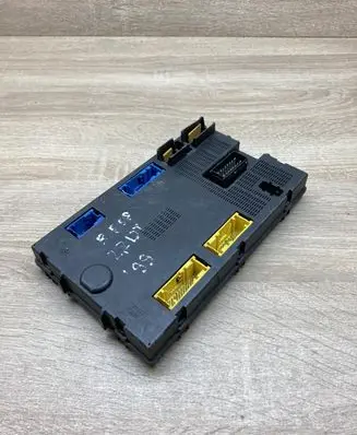 Renault Espace III Central body control module 6025312691