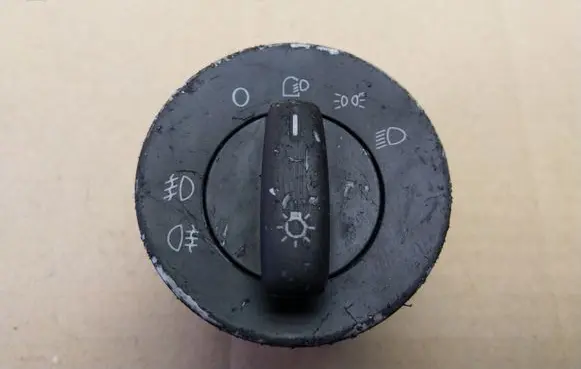 Skoda Octavia Mk2 (1Z) Light switch 1Z0941431A