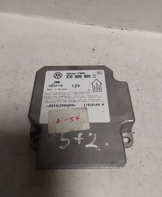 Volkswagen PASSAT B5.5 Airbag control unit/module 1C0909605C 21020109N 5WK43130