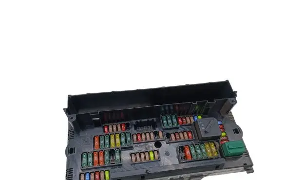 BMW 5 F10 F11 Fuse module 9252815