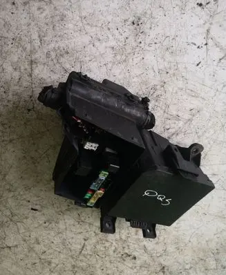Nissan Qashqai Fuse box cover 24383JD00A