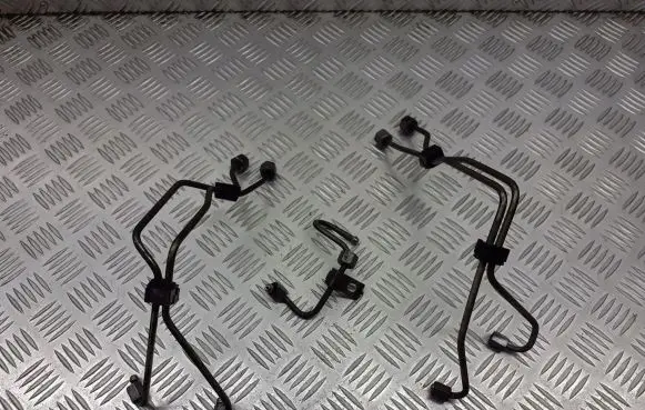 Peugeot Partner Fuel injector supply line/pipe 