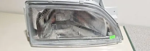 Ford Escort Headlight/headlamp 4311142R