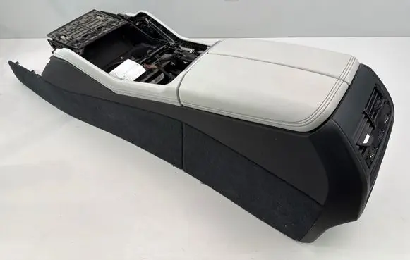 BMW X6M G06 F96 Center console