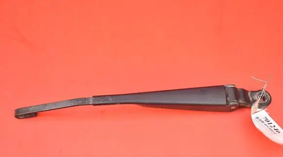 Ford Explorer Rear wiper blade arm