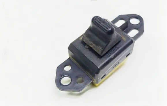 Chrysler Grand Voyager IV Electric window control switch 04685727AA